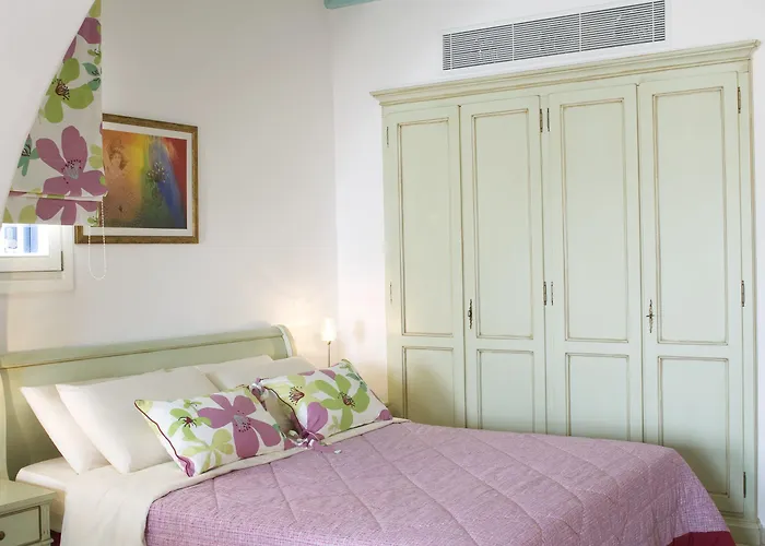 Arte & Mare Elia Luxury And Hotell